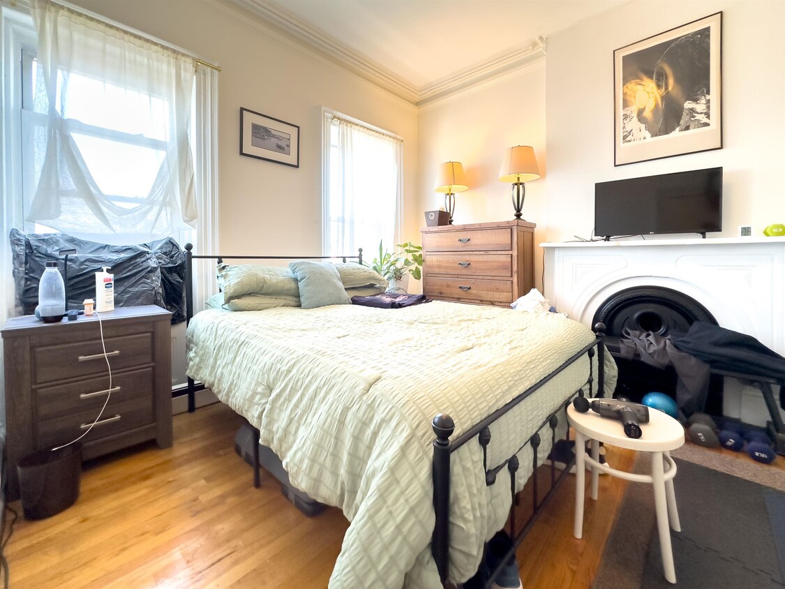 Foto principal - 18 Erie St
