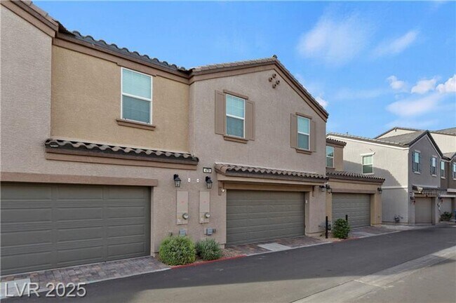 Foto del edificio - 479 Filaree Pl