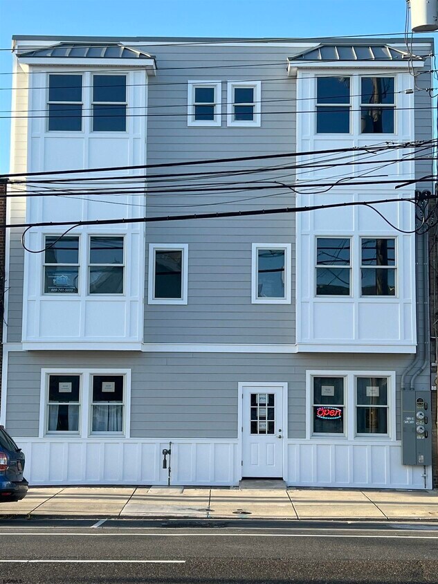 6719 Atlantic Ave Unit 1, Ventnor City, NJ 08406 Room for Rent in