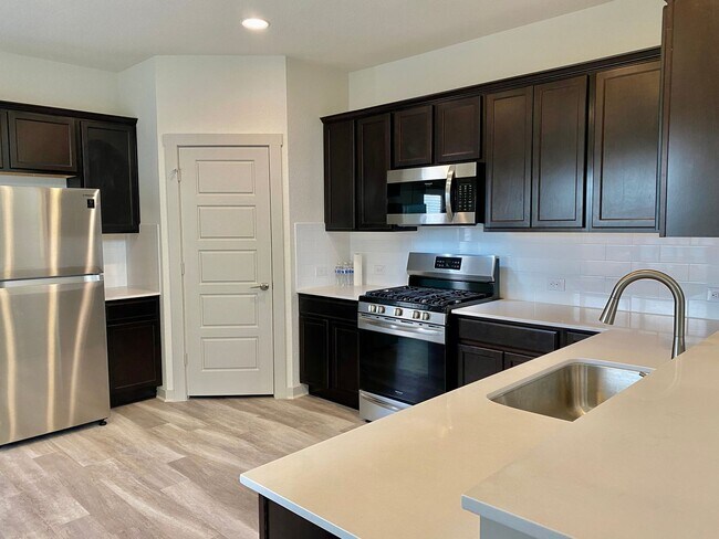 Foto del edificio - Beautiful 3bed/2.5bath in Northeast Austin!!