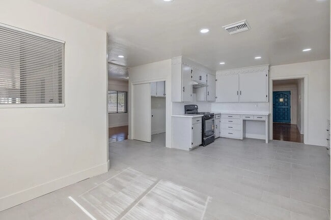 Foto del edificio - 21199 S Feland Ave