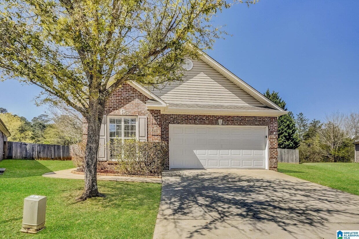 4869 Longmeadow Dr, Bessemer, AL 35022 House Rental in Bessemer, AL