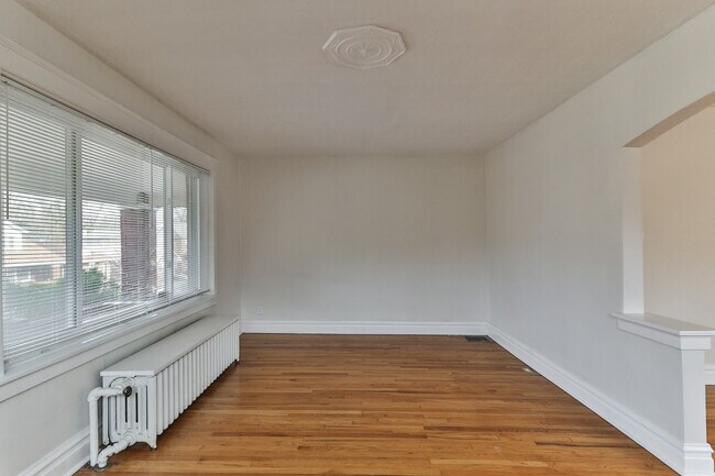 Foto del edificio - 1040 Childress Ave