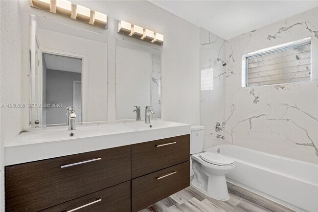 Foto del edificio - 3303 NW 37th Ave