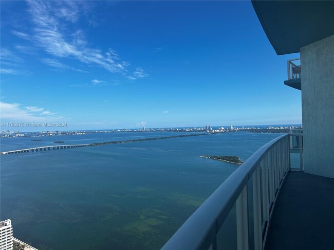 Foto del edificio - 1900 N Bayshore Dr