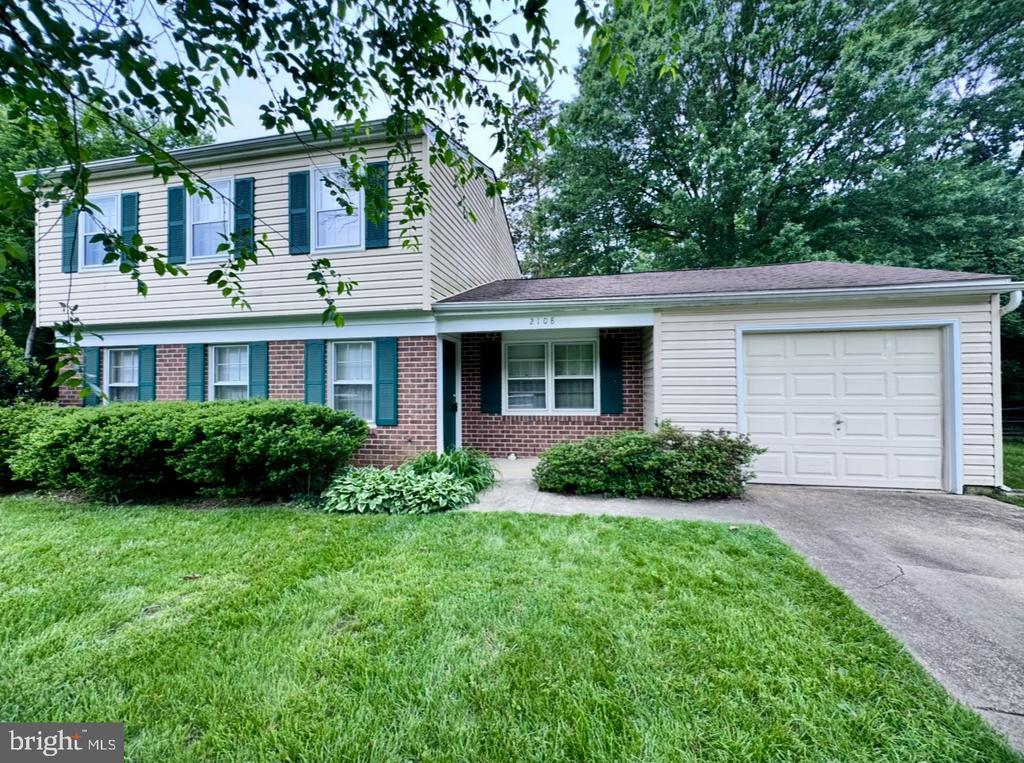 Primary Photo - 2108 Duchy Ct