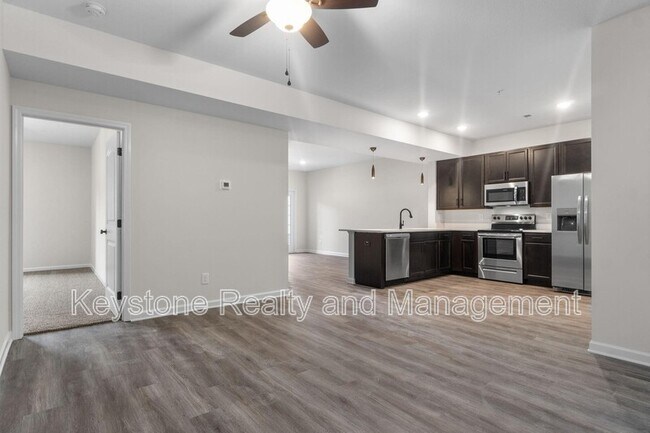 Building Photo - 229 E Johnson Cir