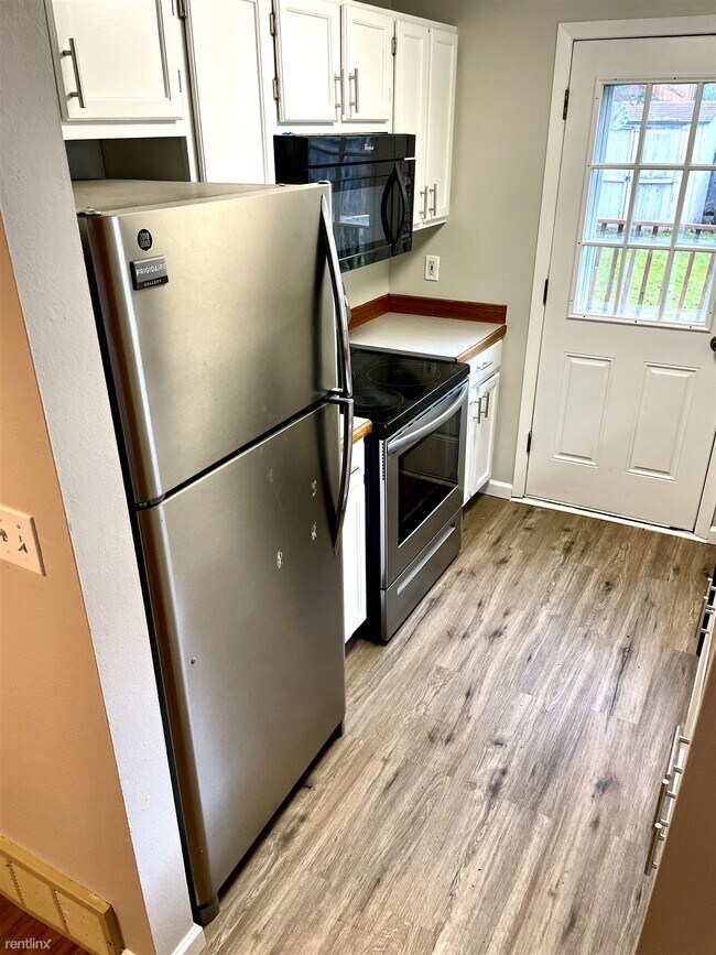 Building Photo - 3 br, 1.5 bath House - 11911 Copper Mounta...