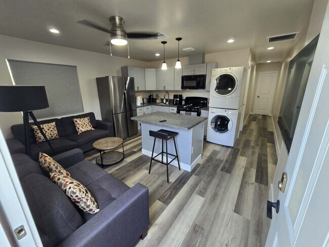 Foto del edificio - 4239 Montalvo St