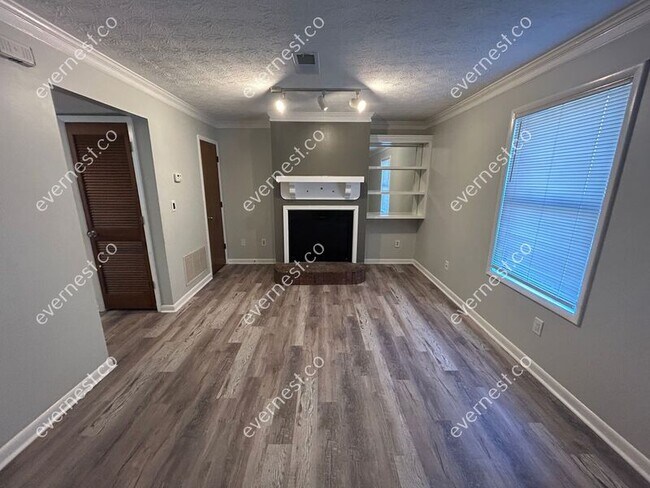 Building Photo - 3231 Highpoint Ct