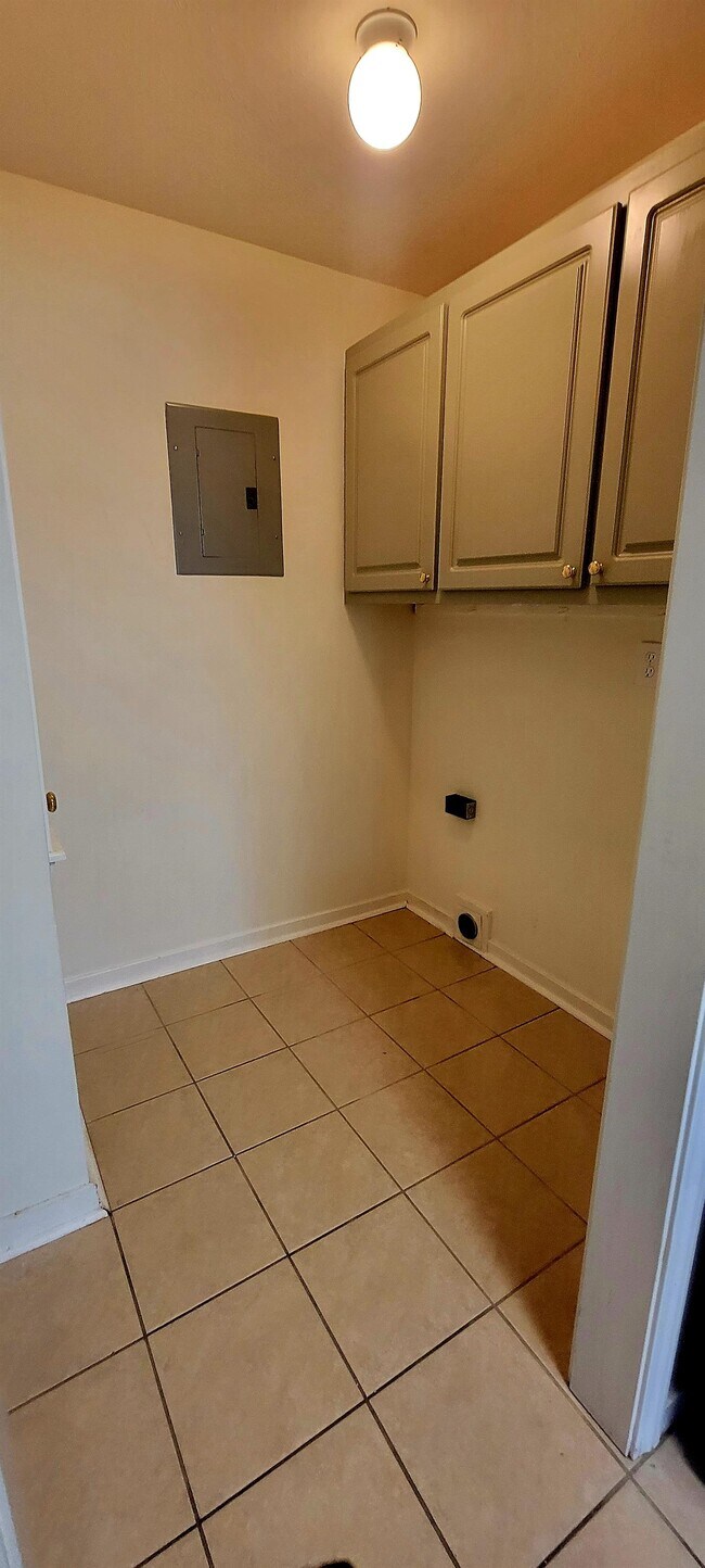 Foto del edificio - 329 Evergreen Way