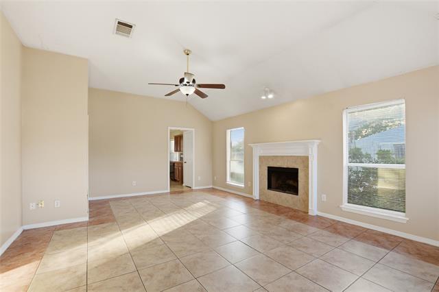 Foto del edificio - 5418 Cypress Dr