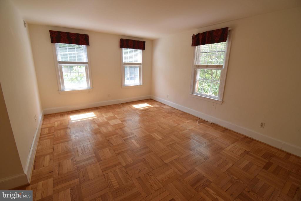Primary Photo - 2727 Ordway St NW