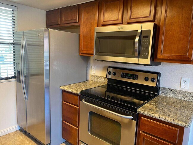 Building Photo - 43376 Cook St