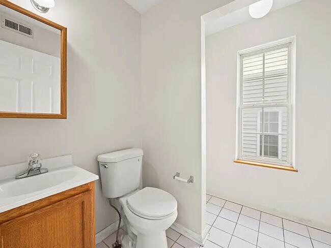 Foto del edificio - 2148 Fortune Hill Ln