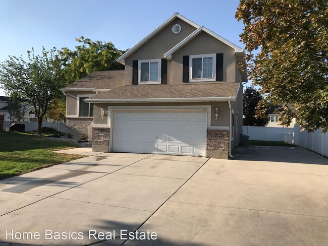 Building Photo - 4 br, 3.5 bath House - 52 E Teal Court