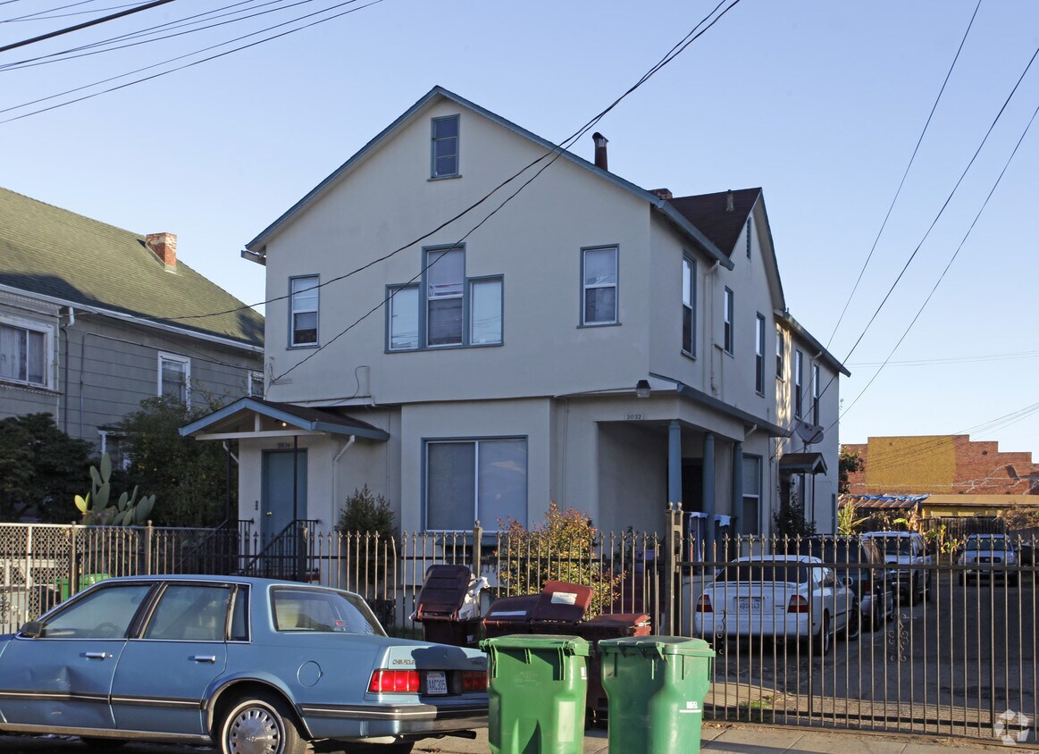 Foto principal - 3032 E 19th St