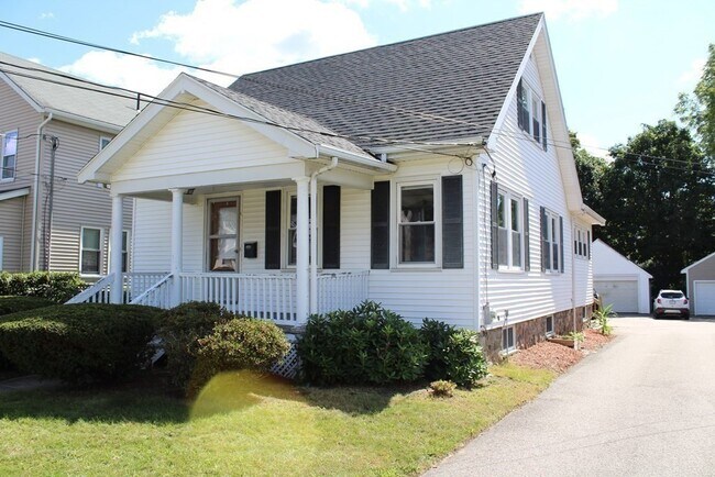 Building Photo - 6 Westbrook St