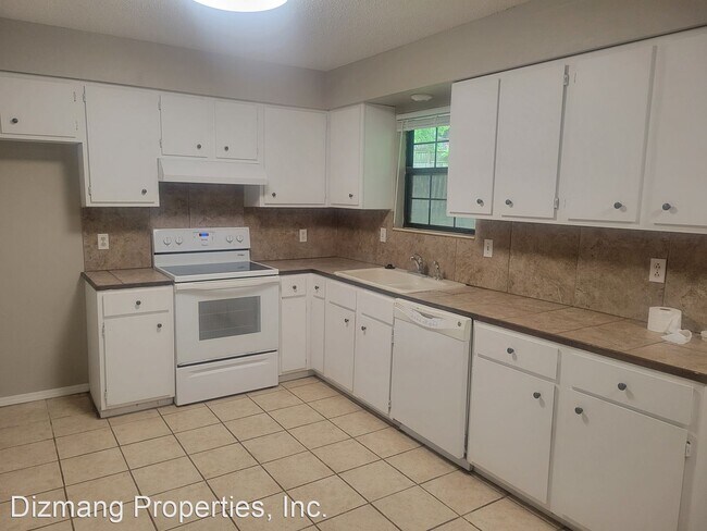 Building Photo - 3 br, 2 bath House - 4540 S. Leroy