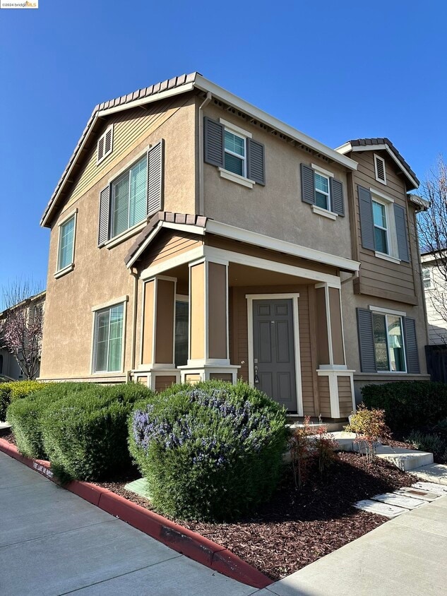 1060 Gridley Dr, Pittsburg, CA 94565 House Rental in Pittsburg, CA