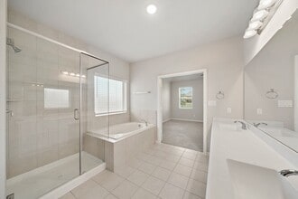 Building Photo - 6010 Kolle Dr