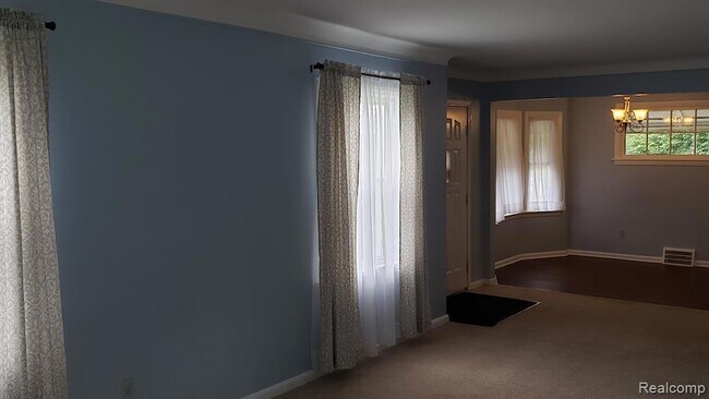 Foto del edificio - 1261 Pearson St