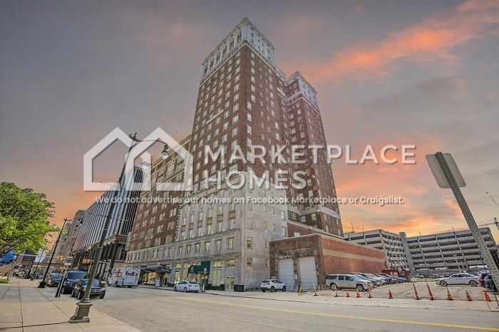 Primary Photo - 525 W Lafayette Blvd