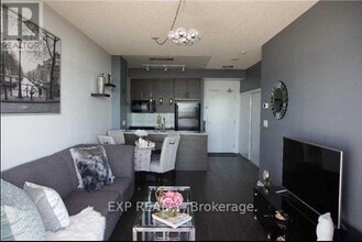 Building Photo - 70 Forest Manor Rd