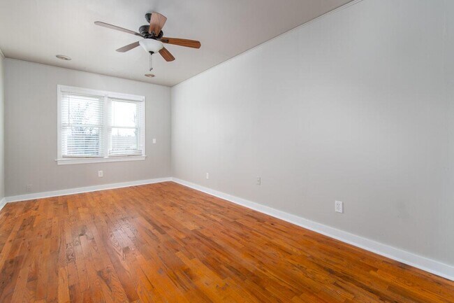 Foto del edificio - 2125 Andover Ct