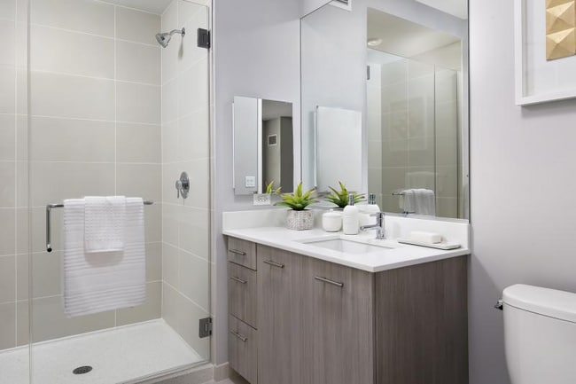 Building Photo - 201 E Adams St