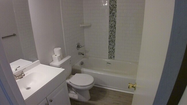 Foto del edificio - Experience Aurora living in this spacious 3-bedroom, 2-bathroom home