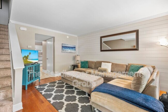 Building Photo - 507 Stinson Dr