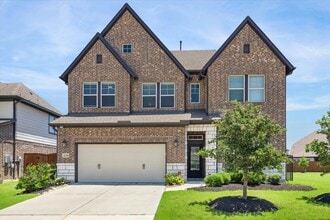Building Photo - 11718 Lost Maples Springs Dr