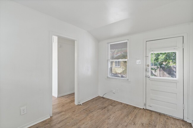 Foto del edificio - 3404 Grooms St