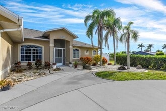 Building Photo - 4625 SE 1st Ave