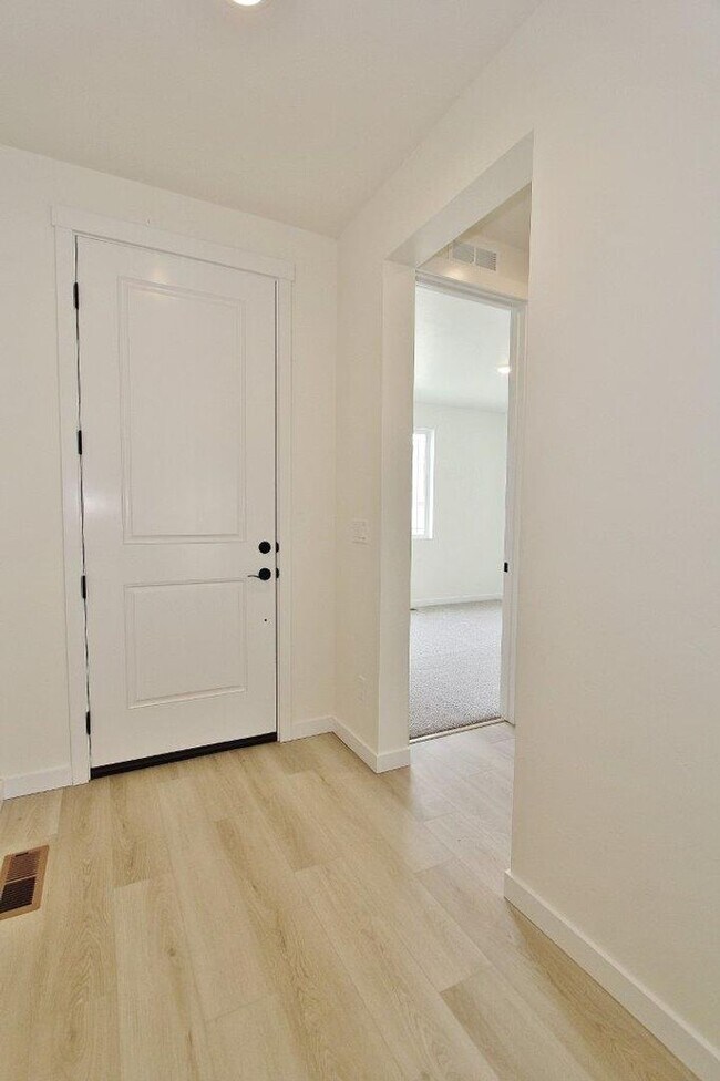 Foto del edificio - Immaculate Single-Level Home in Hope Springs