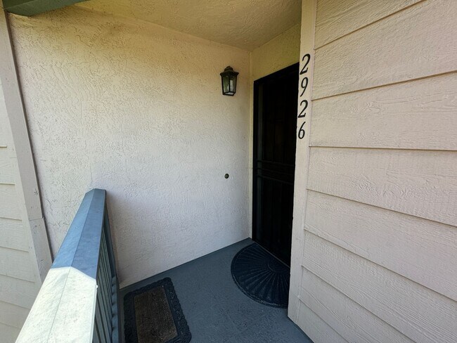 Building Photo - Beautiful 3 bedroom condo with views!
