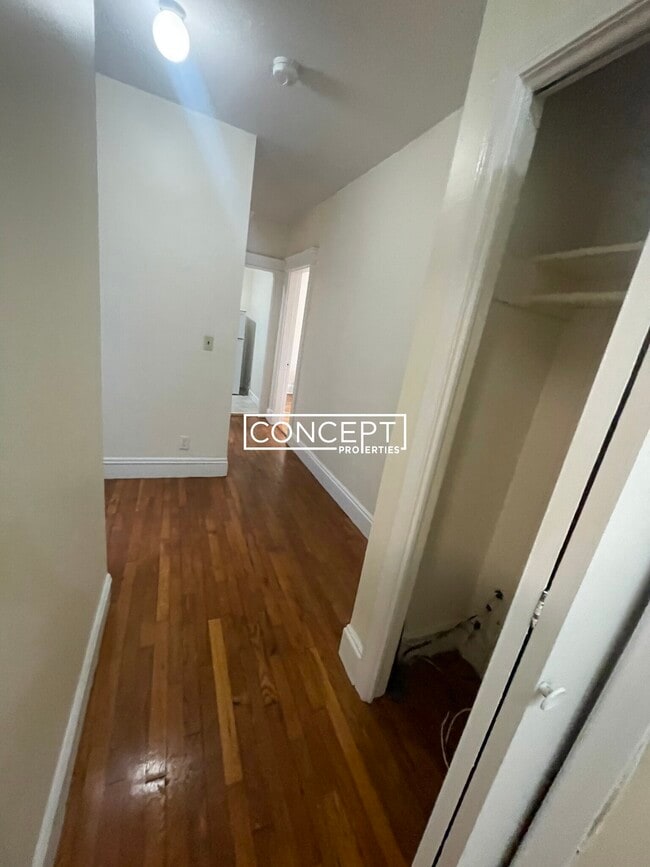 Building Photo - 1152 Commonwealth Ave