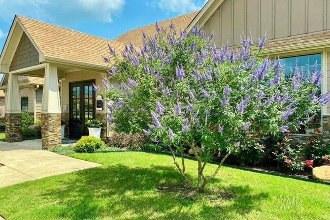 Management/Leasing Office - Townhomes at Hamilton Ridge