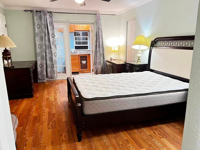 Foto del edificio - 835 Winding Oaks Dr