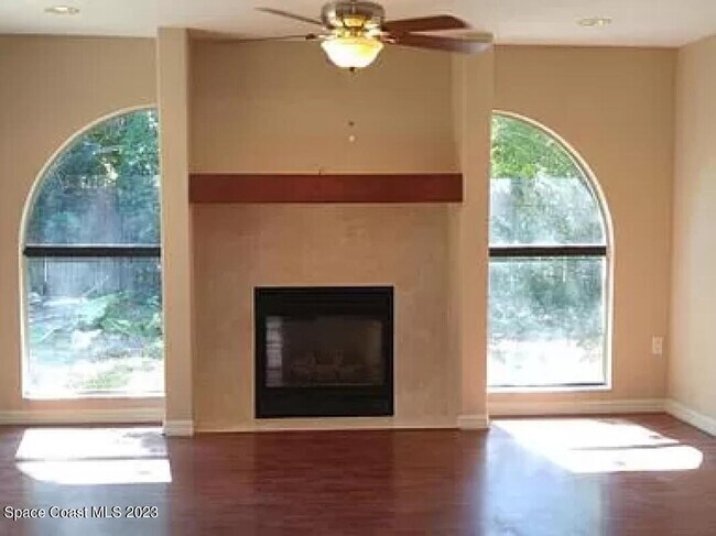 Foto del edificio - 3067 Village Park Dr