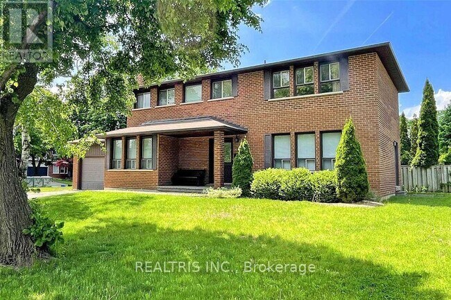 Building Photo - 68 Gretman Crescent