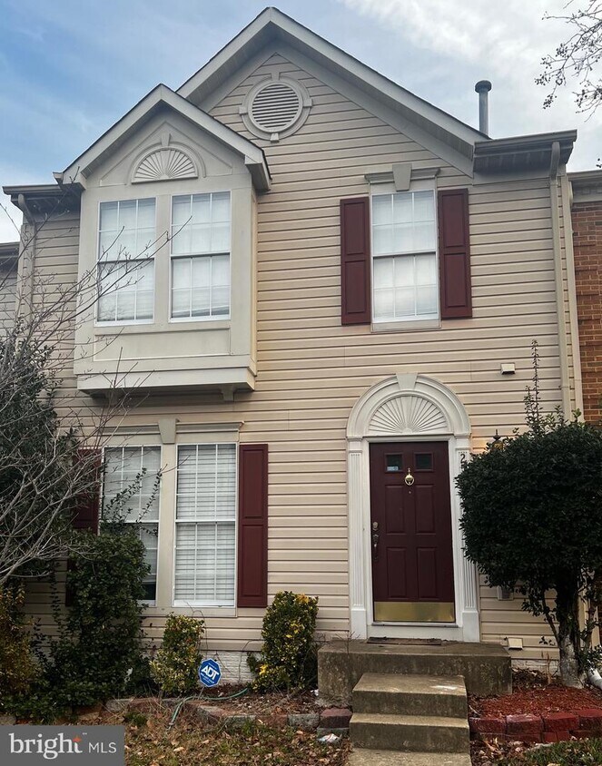 2564 Grayton Ln, Woodbridge, VA 22191 Townhome Rentals in Woodbridge
