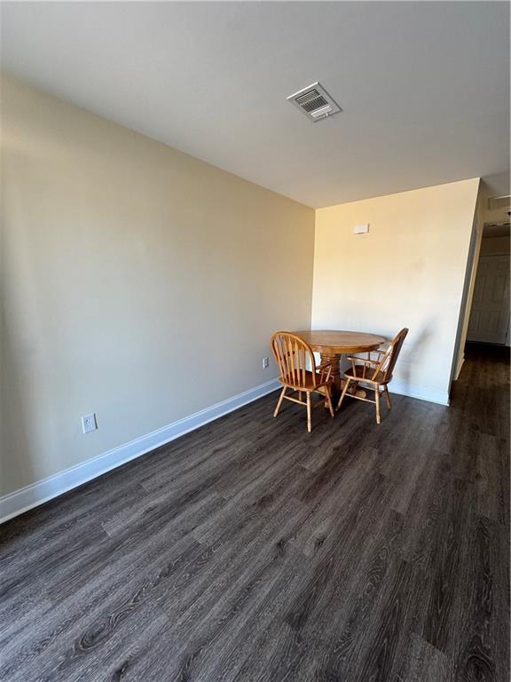 Foto del edificio - 127 Ronald Pride Blvd