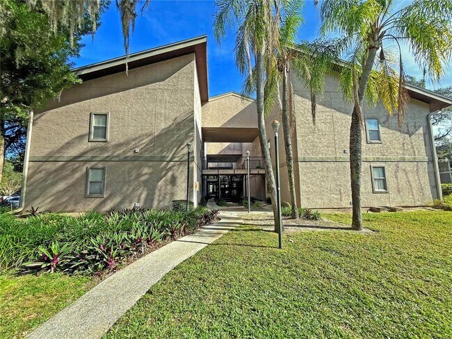 Building Photo - 4207 Winding Moss Trail