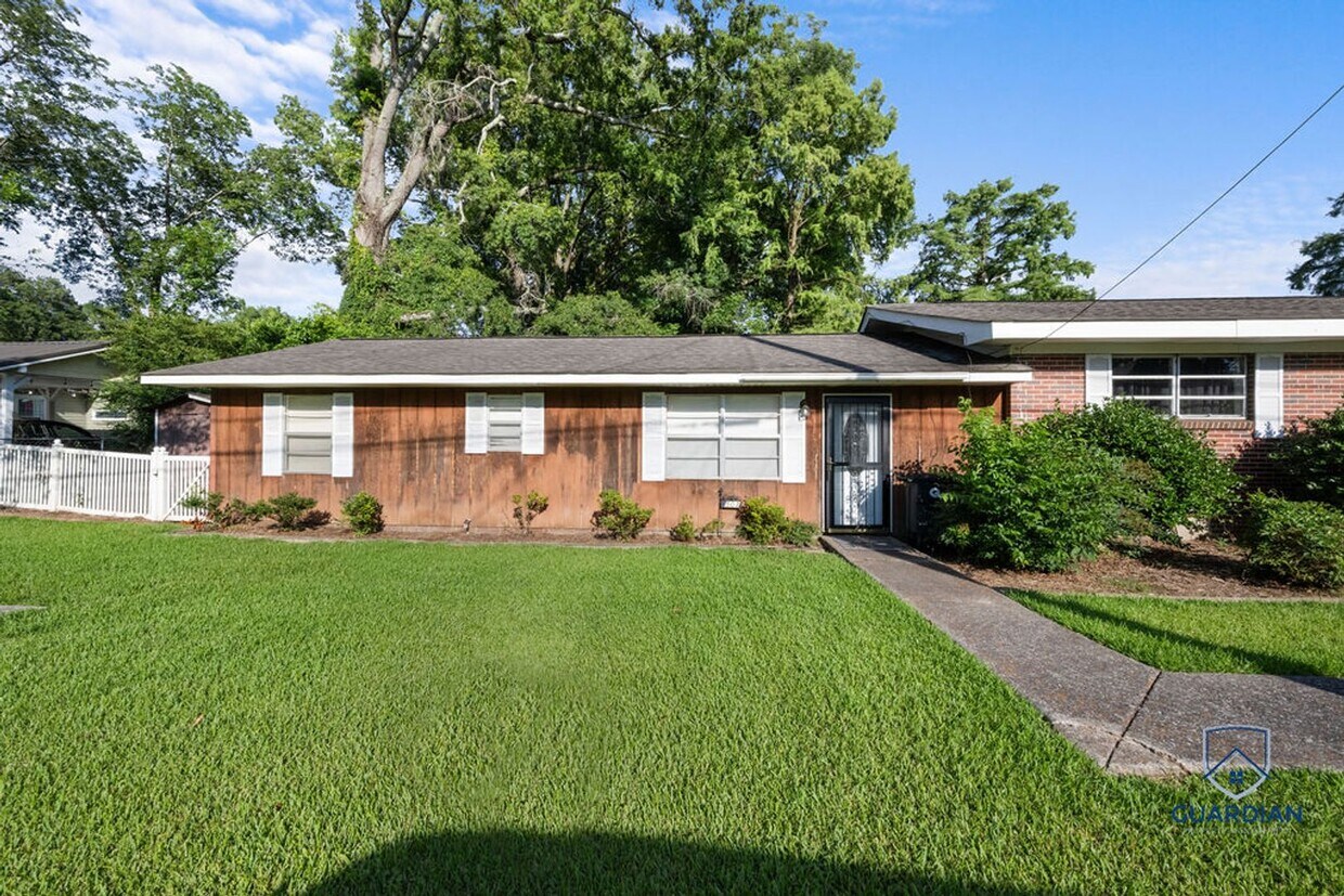 Foto principal - 359 - 503 North Hood Ave.