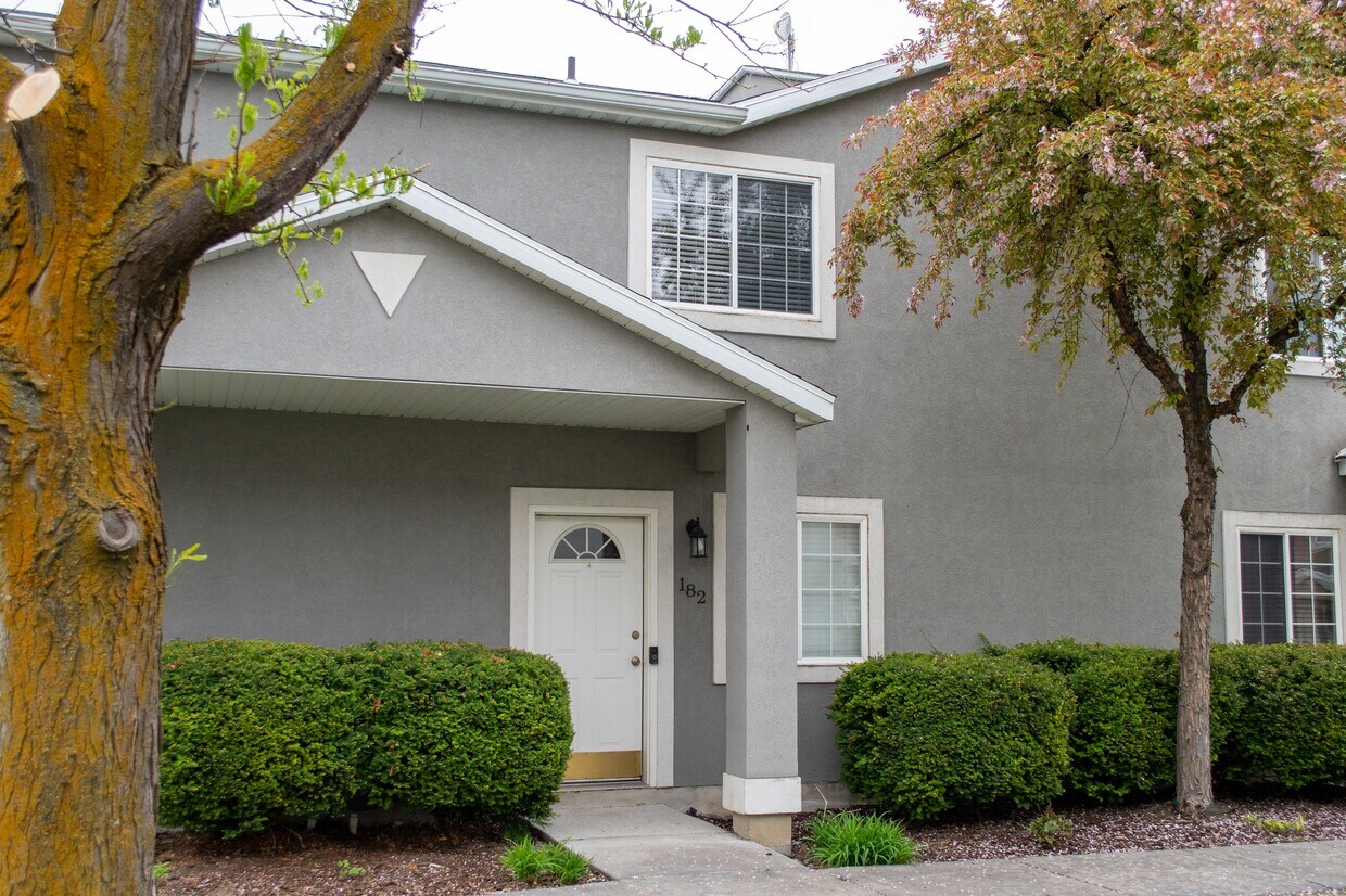 Foto principal - 182 Penny Ln