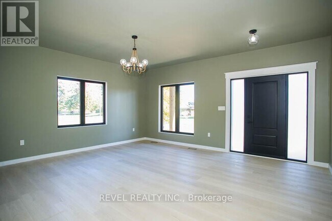 Photo du bâtiment - 7 Scott Dr