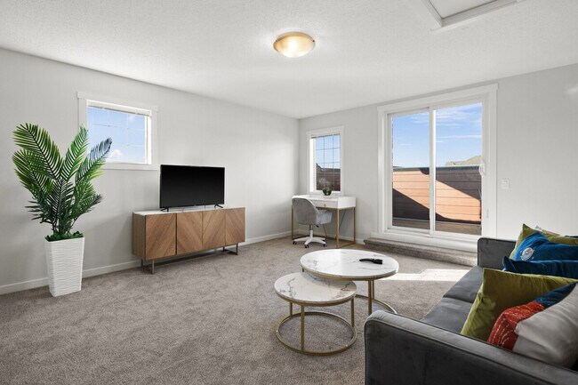 Building Photo - 345 Cranbrook Square SE