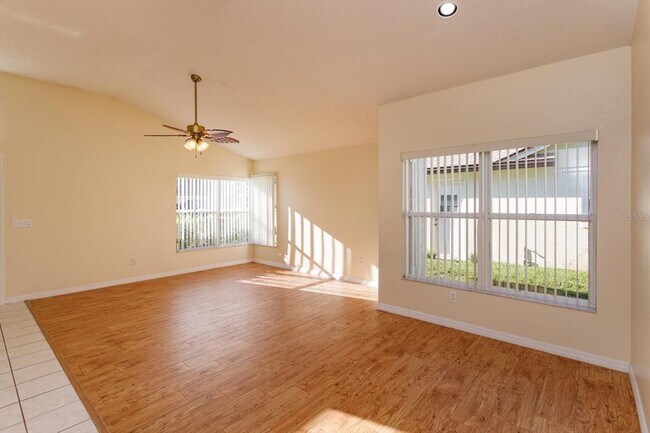 Foto del edificio - 1614 Sand Key Cir